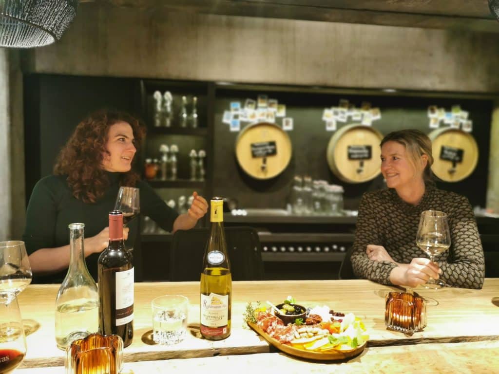 Grapefinds - Wijndivas Winkel_3 Grapefinds Wijndivas Winkel Kim en Chantal Wijnbar